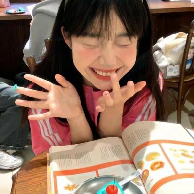 小犬与女孩
